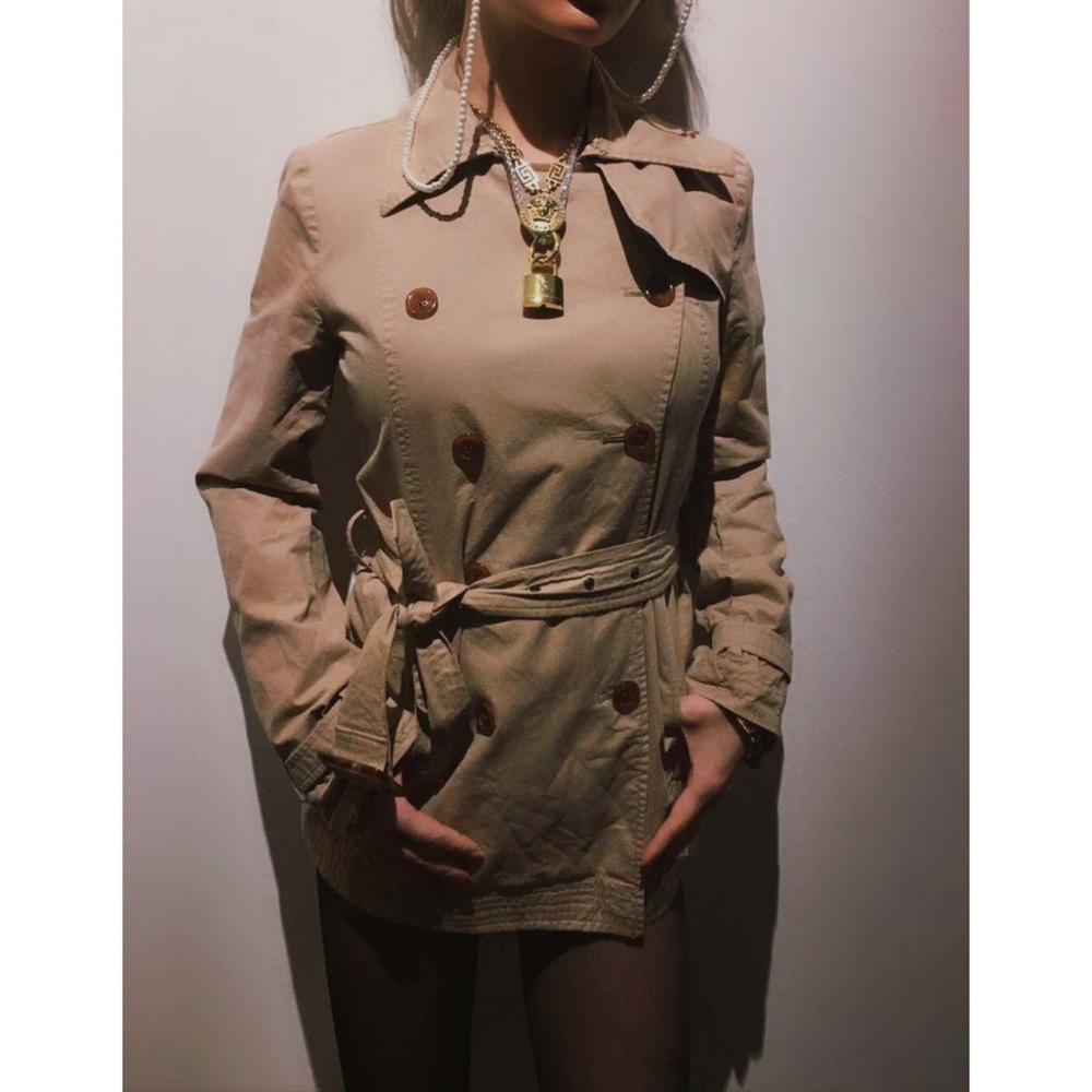 ⛔️SOLD⛔️Classic Kensington Style Women’s TrenchCoat